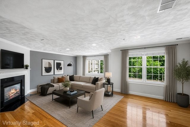 1 Olson St 17, Wilmington, MA 01887
