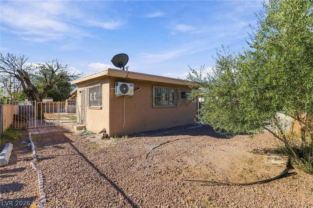 2521 Perliter Avenue, North Las Vegas, NV 89030 — photo 3