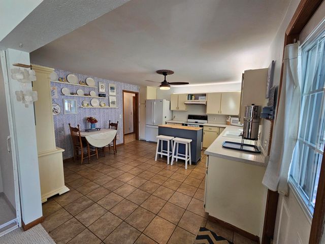 205 W Ely Street, Greene, IA 50636