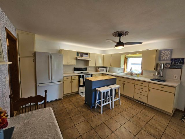 205 W Ely Street, Greene, IA 50636
