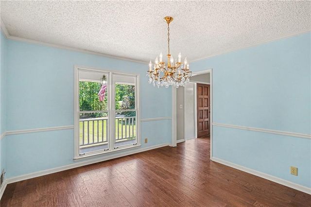2080 Castle Lake Drive, Tyrone, GA 30290