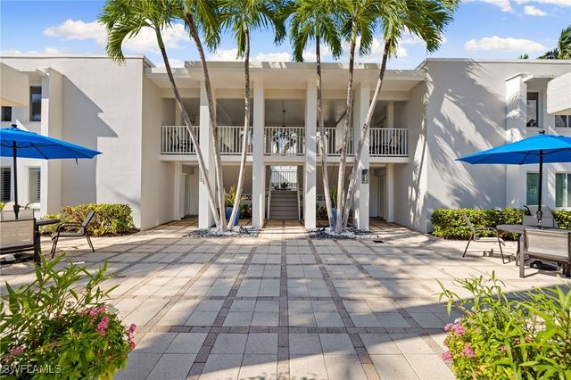 175 Fifth Avenue S 204, Naples, FL 34102