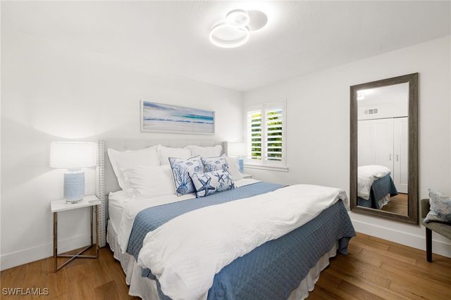 175 Fifth Avenue S 204, Naples, FL 34102