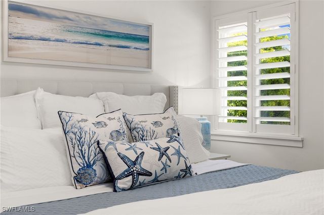 175 Fifth Avenue S 204, Naples, FL 34102