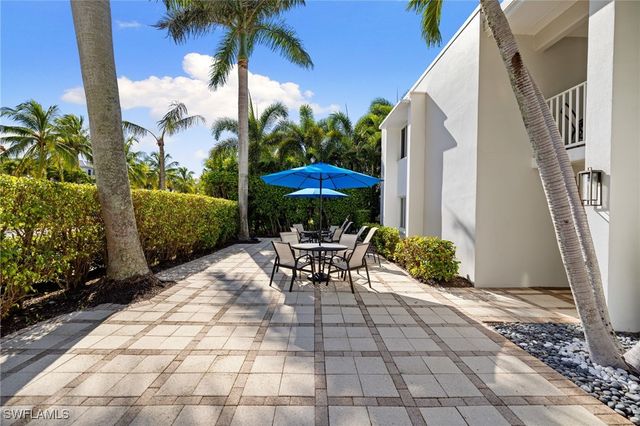 175 Fifth Avenue S 204, Naples, FL 34102