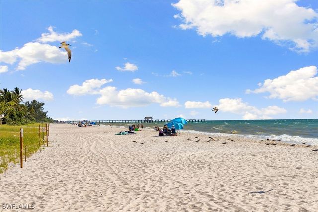 175 Fifth Avenue S 204, Naples, FL 34102