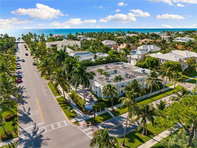 175 Fifth Avenue S 204, Naples, FL 34102