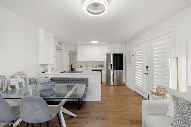 175 Fifth Avenue S 204, Naples, FL 34102