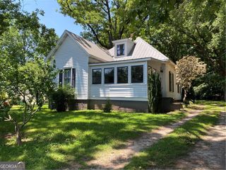 101 1st Avenue NW, Lilburn, GA 30047