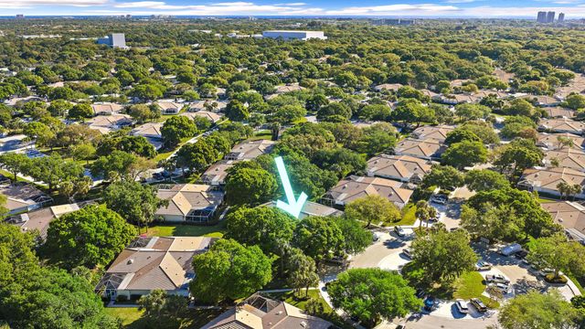 8404 Chapman Oak Court, Palm Beach Gardens, FL 33410