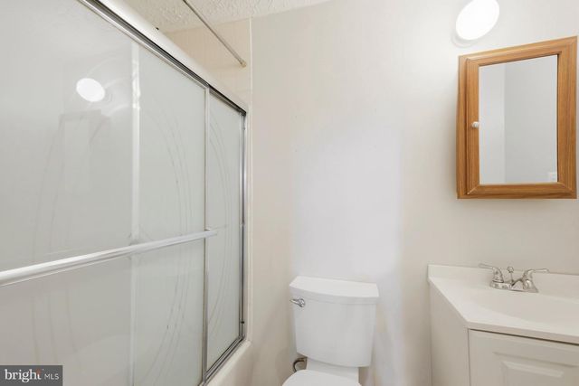 2929 HOBBLEBUSH CT, Lanham, MD 20706