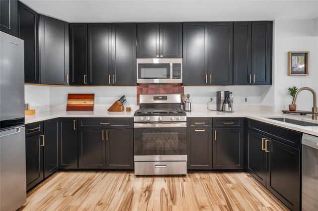 5935 Kevin Kelly PL, Austin, TX 78727