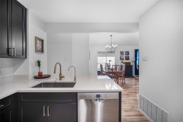 5935 Kevin Kelly PL, Austin, TX 78727