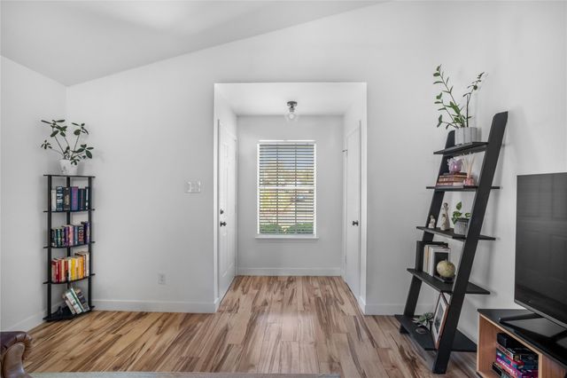 5935 Kevin Kelly PL, Austin, TX 78727