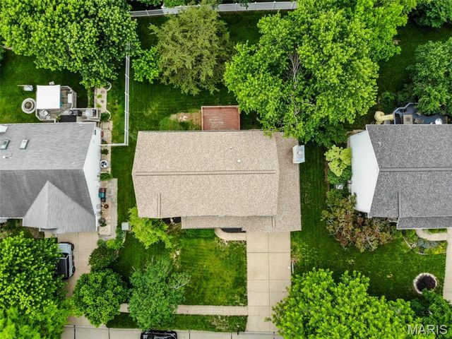 1341 Montevale Court, Fenton, MO 63026