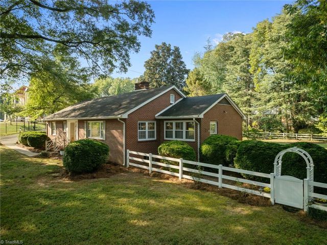 502 W Hunter Street, Madison, NC 27025
