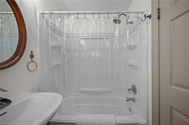 502 W Hunter Street, Madison, NC 27025
