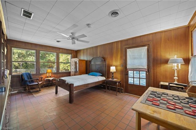 502 W Hunter Street, Madison, NC 27025