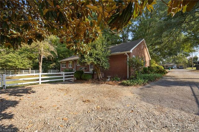 502 W Hunter Street, Madison, NC 27025