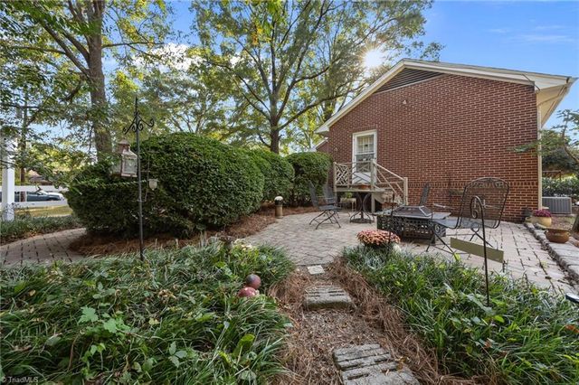 502 W Hunter Street, Madison, NC 27025