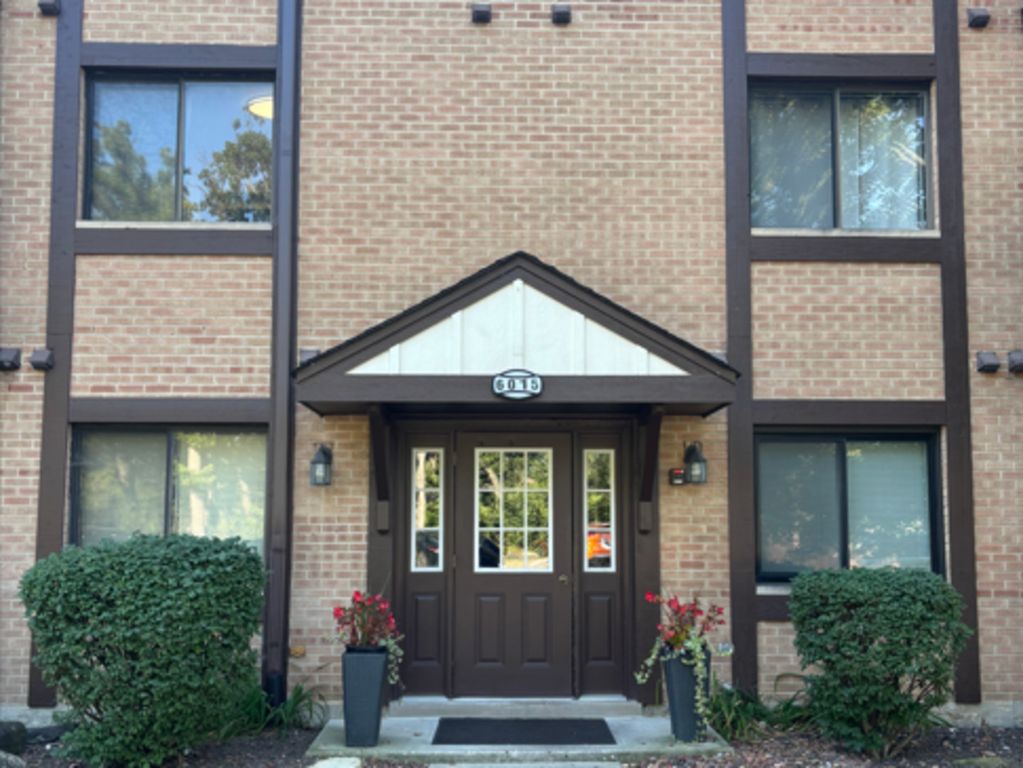 6015 Lakeside Place 203A, Tinley Park, IL 60477