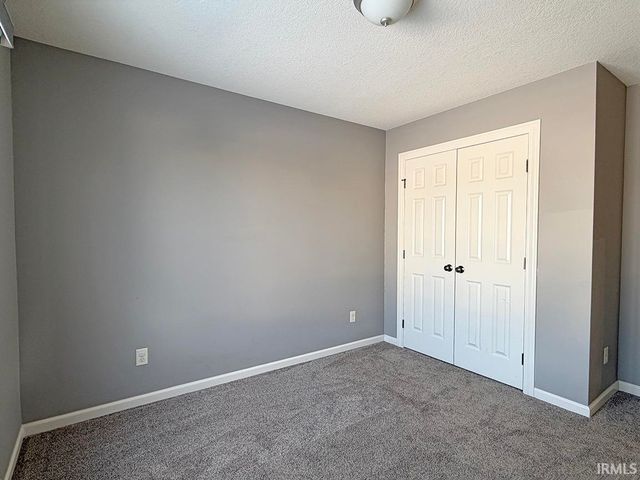 18352 Lanner Court, New Paris, IN 46553