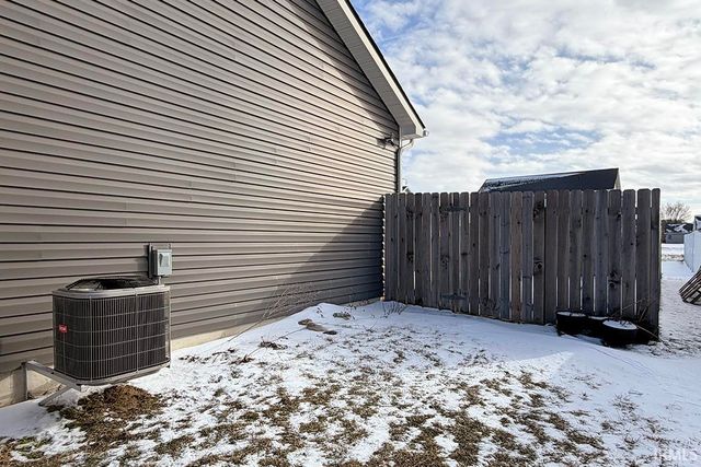 18352 Lanner Court, New Paris, IN 46553