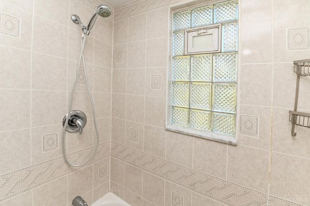 5618 Leumas Road, Green Twp, OH 45239