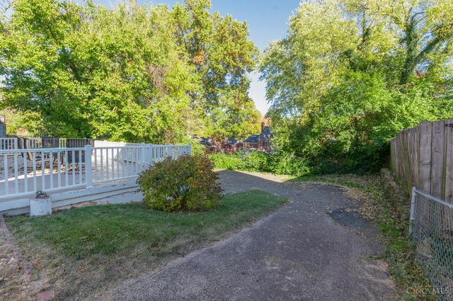 5618 Leumas Road, Green Twp, OH 45239