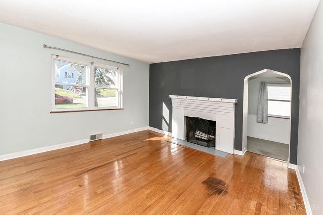 5618 Leumas Road, Green Twp, OH 45239