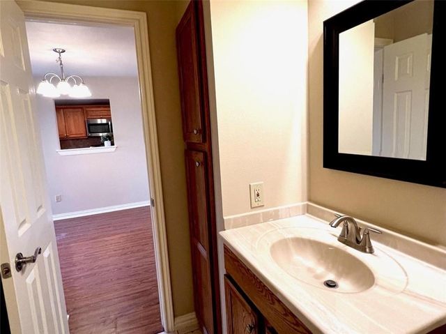 8340 Fathom CIR 103, Austin, TX 78750