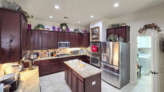 2170 Santa Cruz Lane, League City, TX 77573