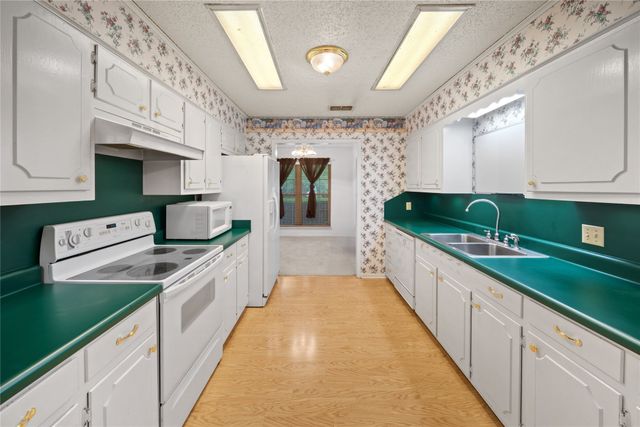 505 Country Club Drive, Marshall, TX 75672