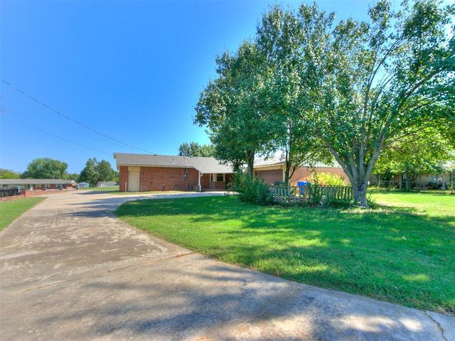 2428 NE 9th Avenue, Norman, OK 73071