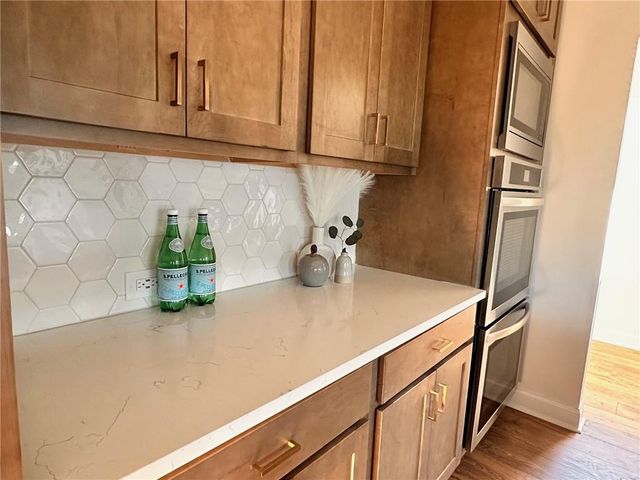 102 Red Oak Lane, Carrollton, GA 30116