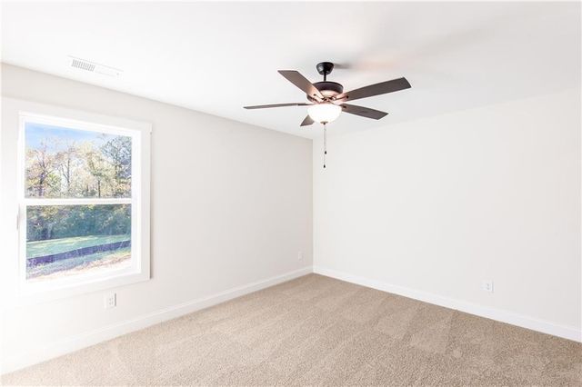 102 Red Oak Lane, Carrollton, GA 30116