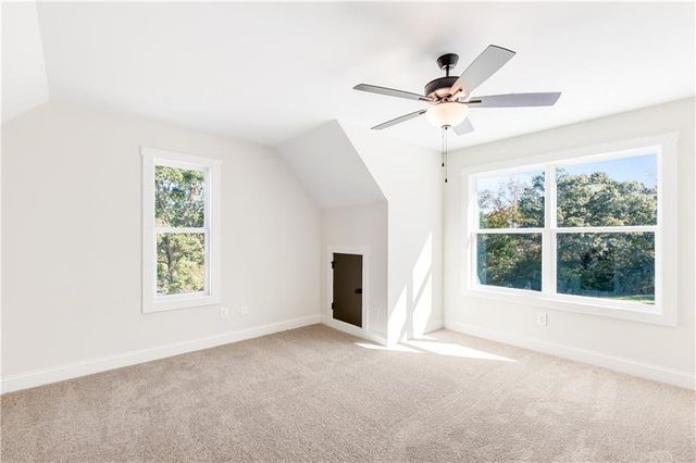 102 Red Oak Lane, Carrollton, GA 30116