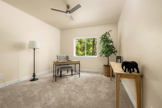 11852 Black Oak Dr, Nevada City, CA 95959