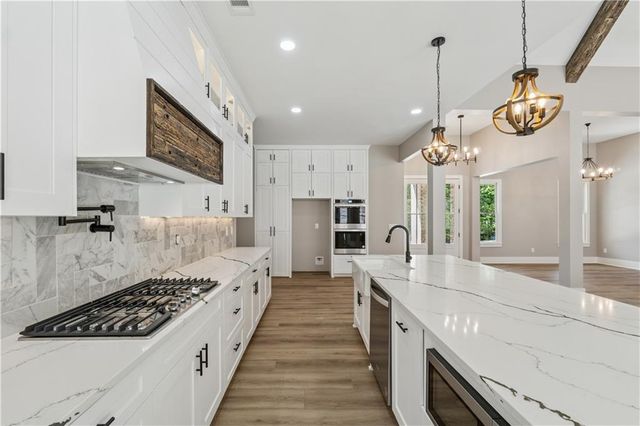 6029 Wellington Avenue, Gainesville, GA 30506