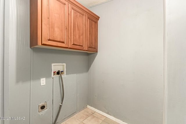 14587 N Twin Lakes Drive, Tucson, AZ 85739