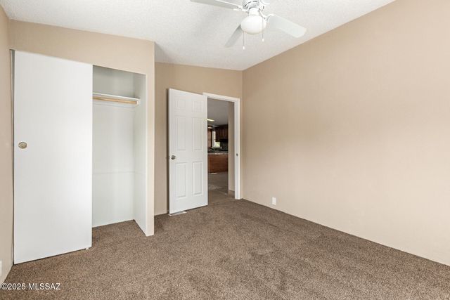 14587 N Twin Lakes Drive, Tucson, AZ 85739