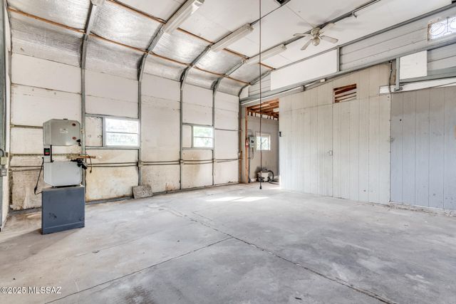 14587 N Twin Lakes Drive, Tucson, AZ 85739