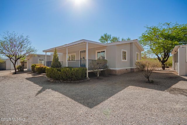 14587 N Twin Lakes Drive, Tucson, AZ 85739