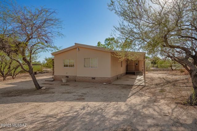 14587 N Twin Lakes Drive, Tucson, AZ 85739