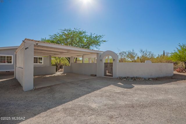 14587 N Twin Lakes Drive, Tucson, AZ 85739