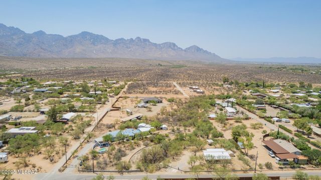 14587 N Twin Lakes Drive, Tucson, AZ 85739