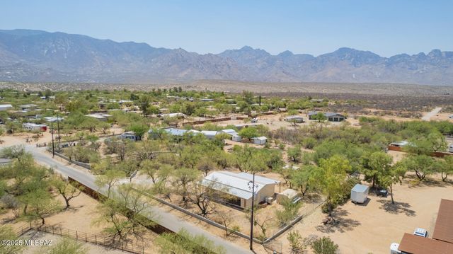 14587 N Twin Lakes Drive, Tucson, AZ 85739