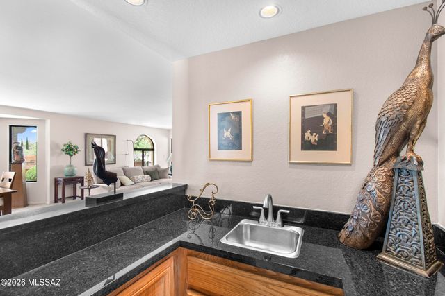 6591 E Via Algardi, Tucson, AZ 85750