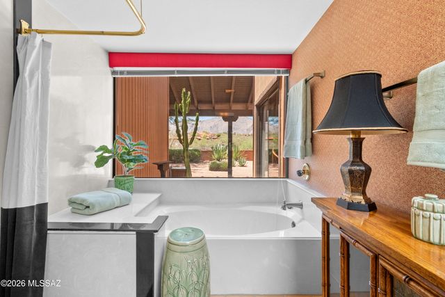 6591 E Via Algardi, Tucson, AZ 85750