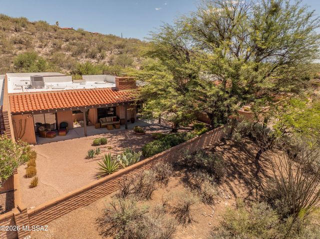 6591 E Via Algardi, Tucson, AZ 85750